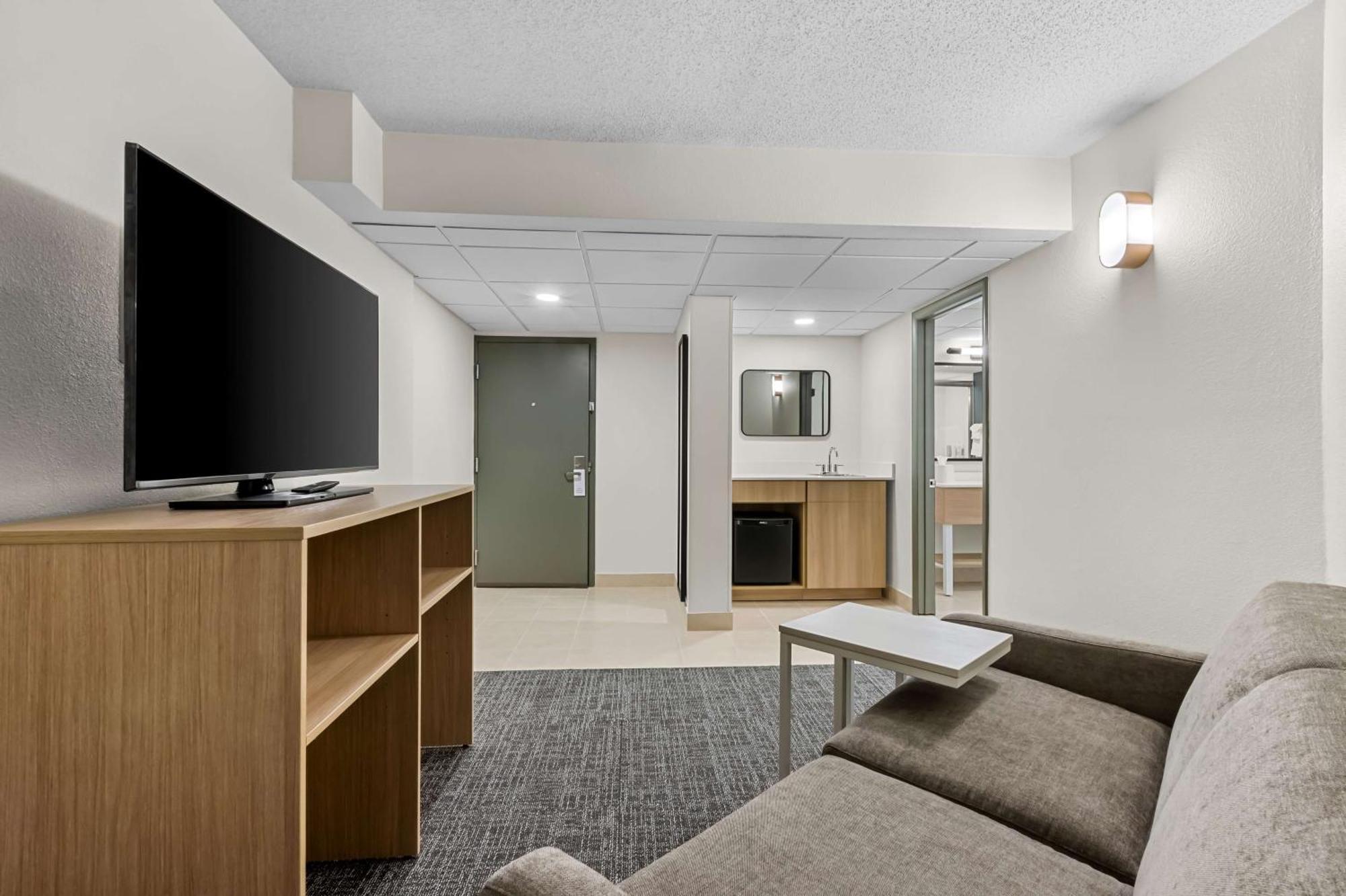 Spark By Hilton Bensalem Philadelphia Exterior photo
