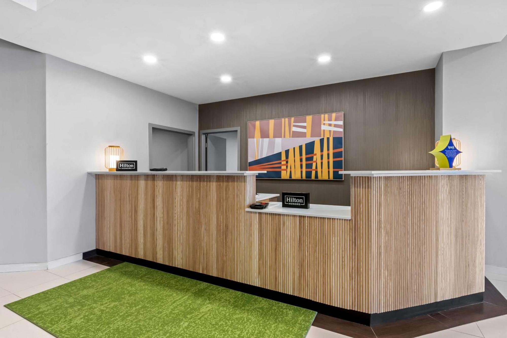 Spark By Hilton Bensalem Philadelphia Exterior photo